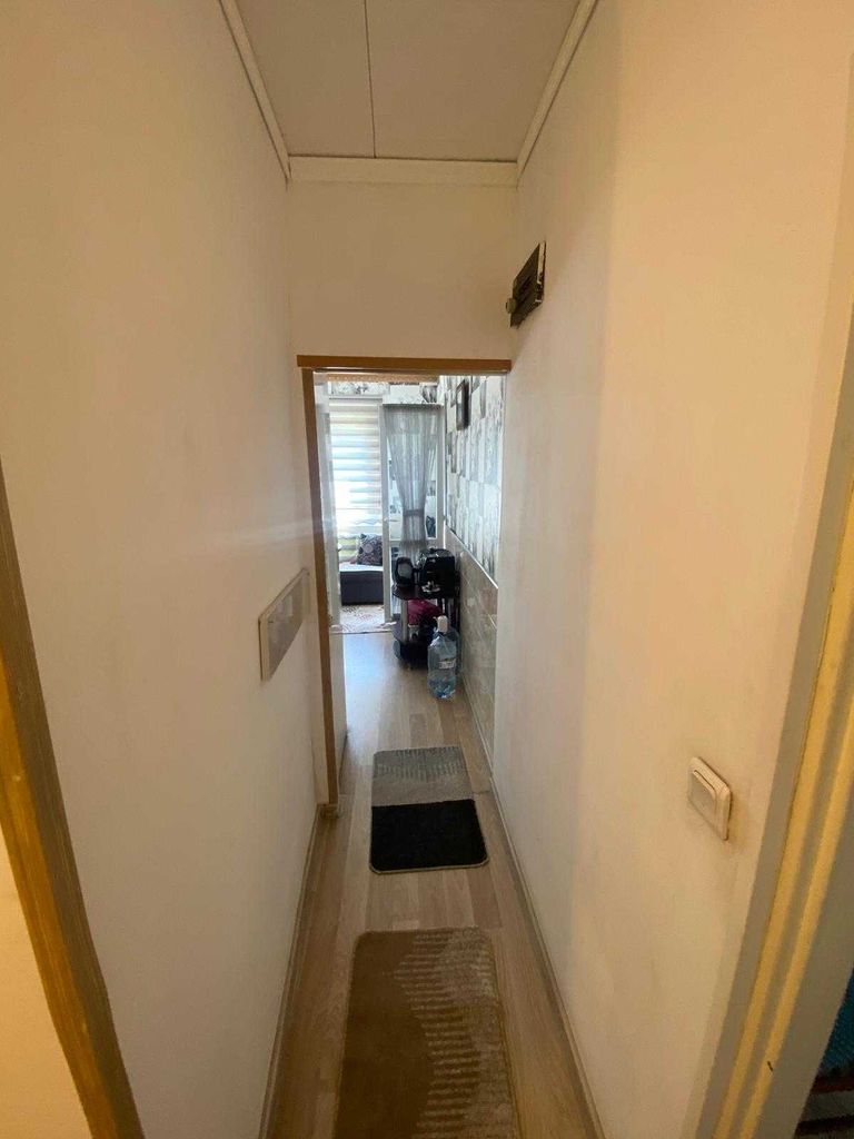 Продава се Тристаен апартамент в Провадия - 70 кв.м за 836 €/кв.м - Снимка #8