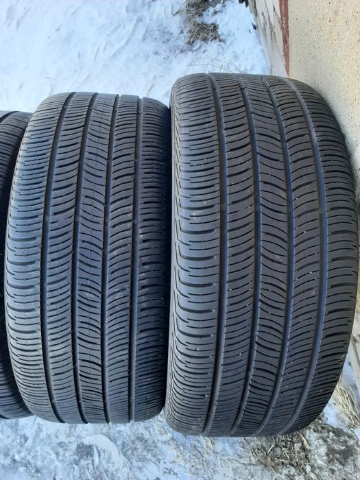 Продам шины 245/45/19 континенталь