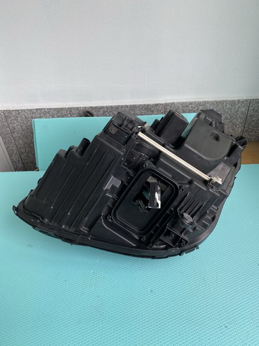 Десен фар far 1EX.2015 за Мерцедес Mercedes E class Е класа W213