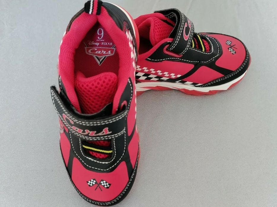 Детски  маратонки светещи