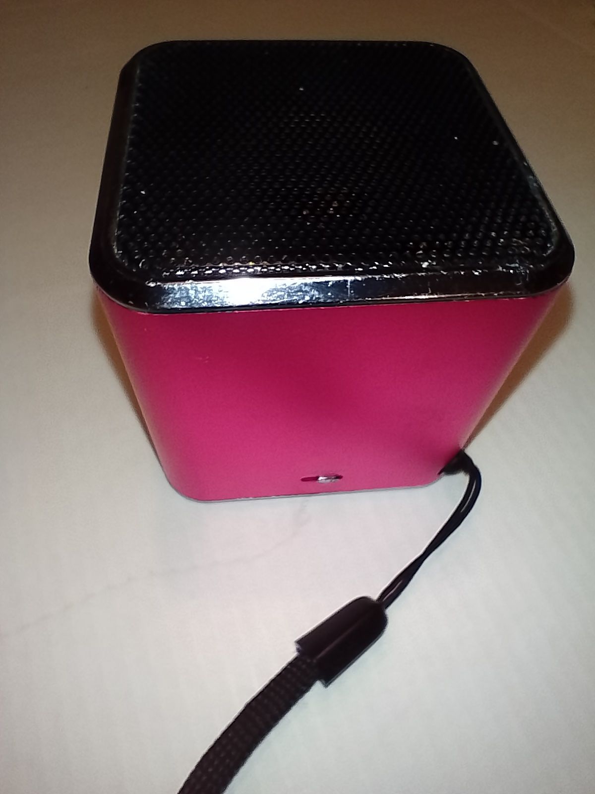 MP3 player micro SD cu boxa cube