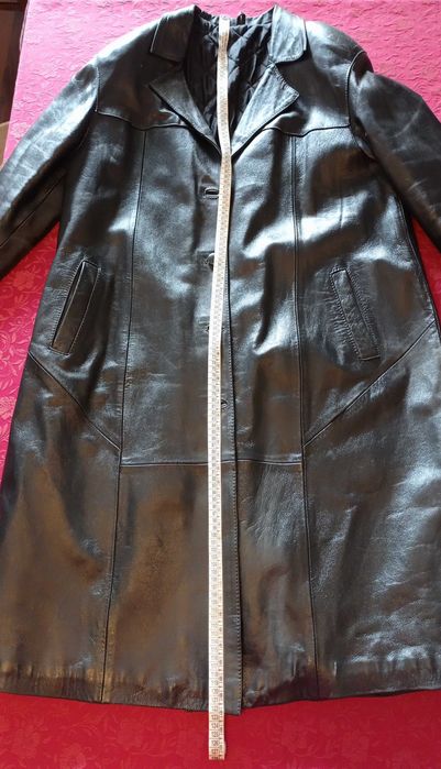 Haina de dama,  din  piele