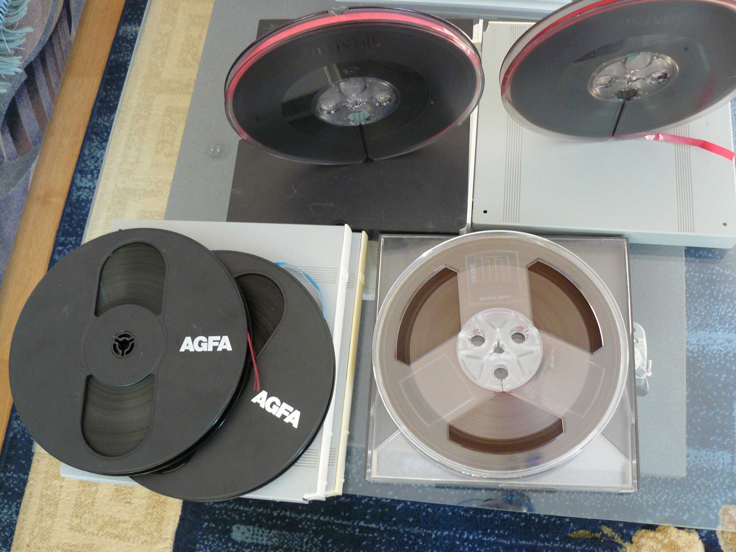 Benzi magnetofon Maxell si Agfa (akai,teac)