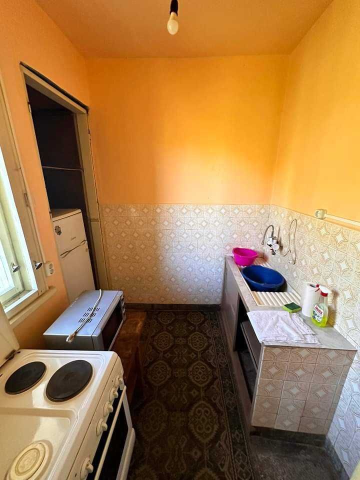 Дава се под наем Тристаен апартамент в с. Горна Липница, Област Велико Търново - 100 кв.м за 178.5 € - Снимка #1