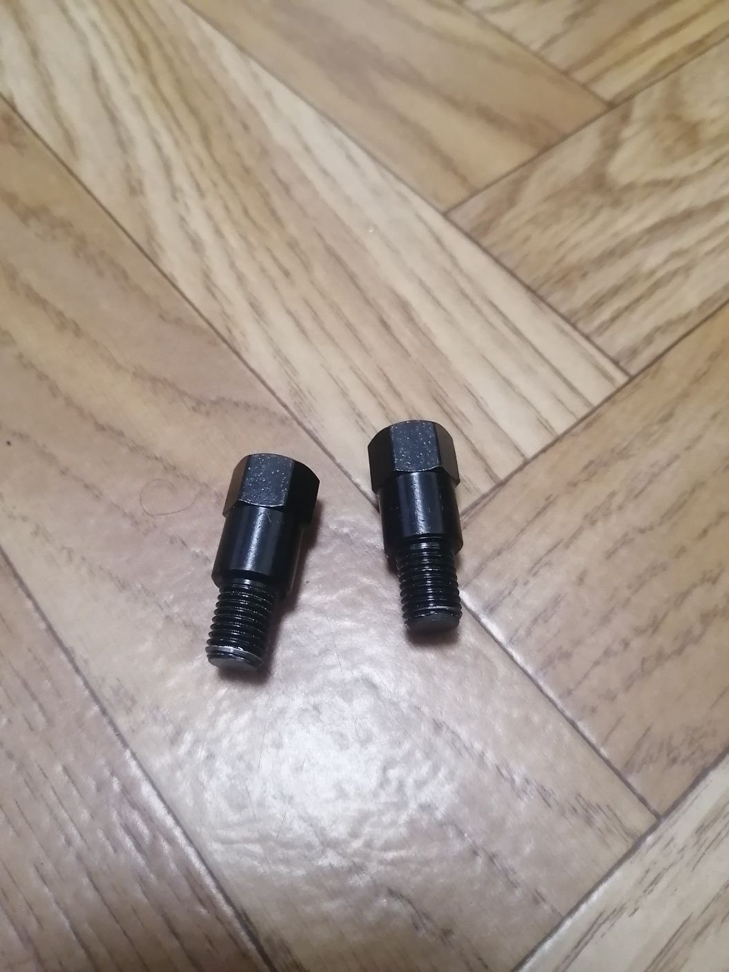Adaptor oglinzi de la 10mm la 8mm m o t o