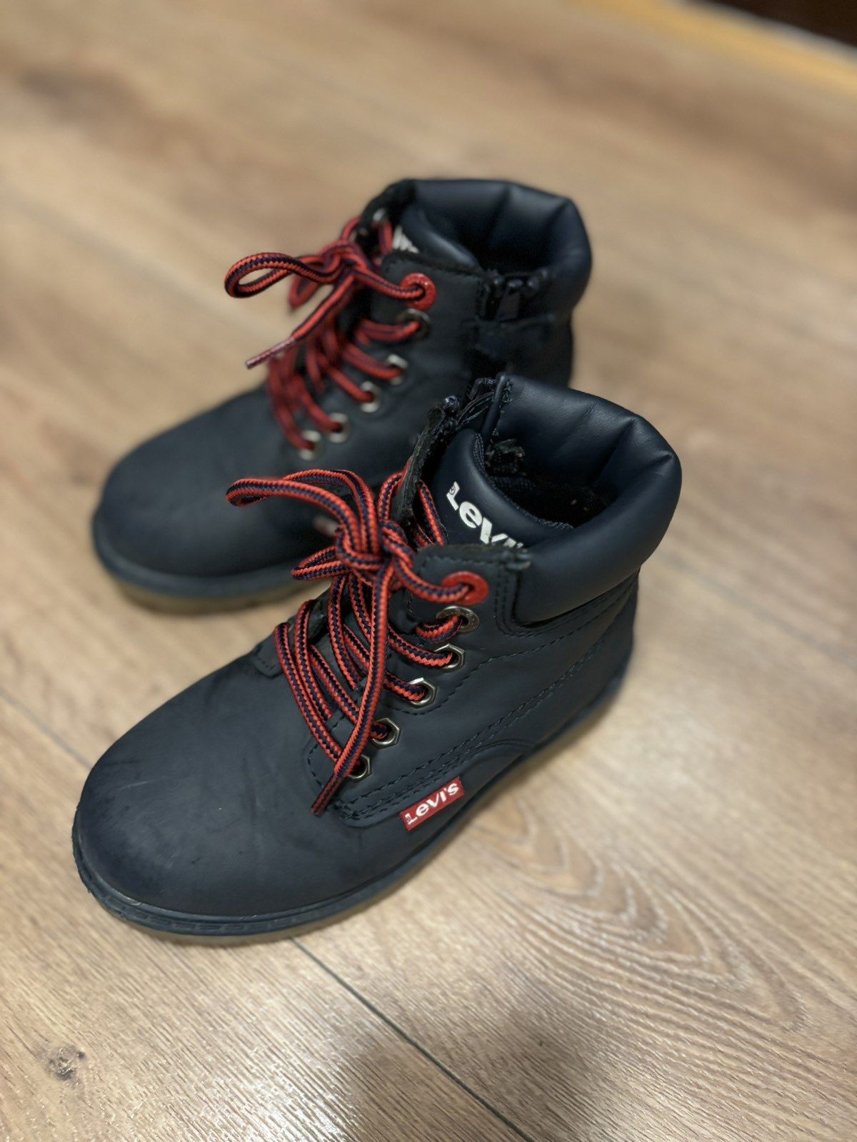 Детски боти Levi’s.