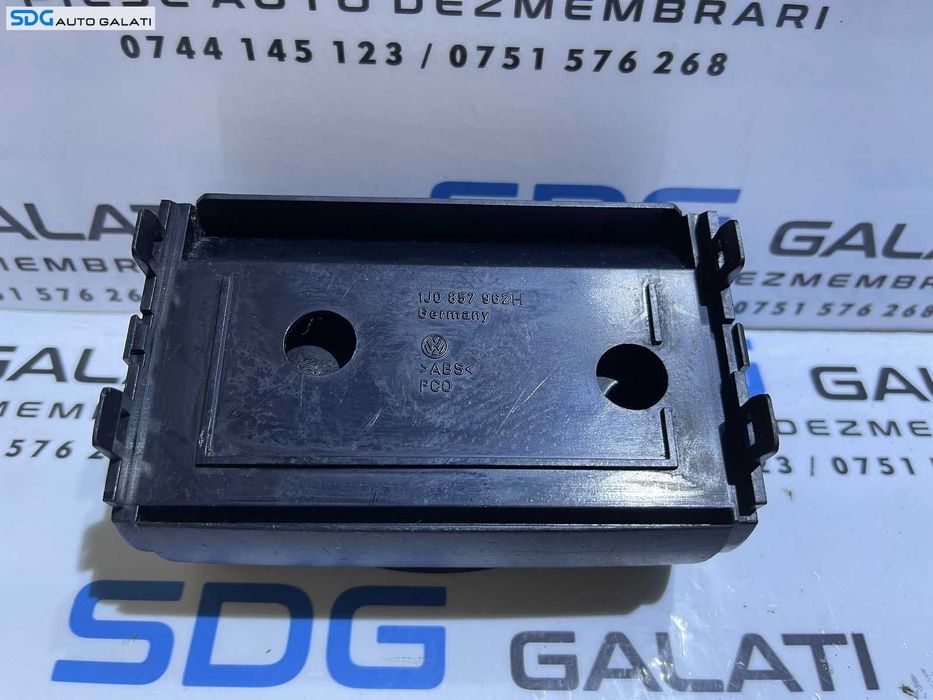 Suport Scrumiera Cotiera Consola Centrala VW Golf 4 1998 - 2006 Cod 1J0857962H[S0356]