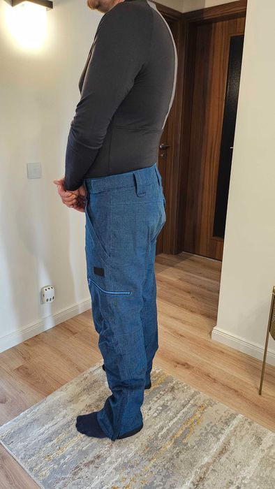 Haina si pantaloni snowboard