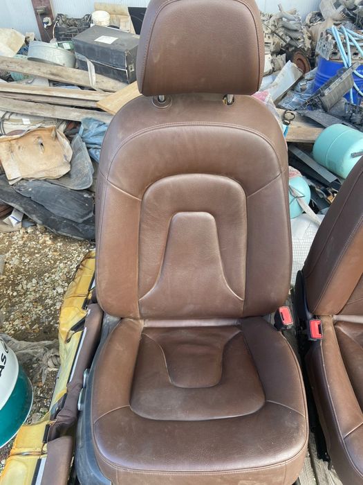 Кожен салон Ауди А4 Б8, с 4 кори