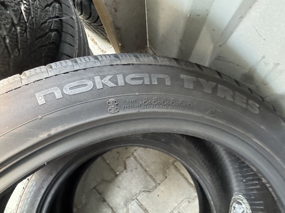 2бр Нови Зимни гуми Nokian 245/45/19 DOT3324