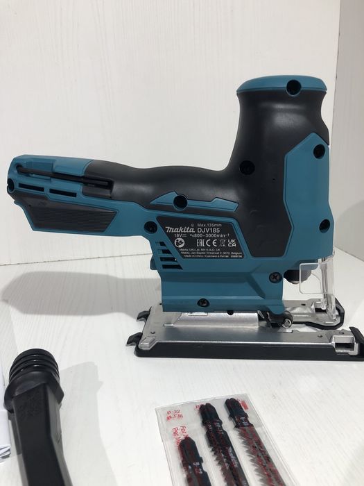 Pendular Makita DJV185