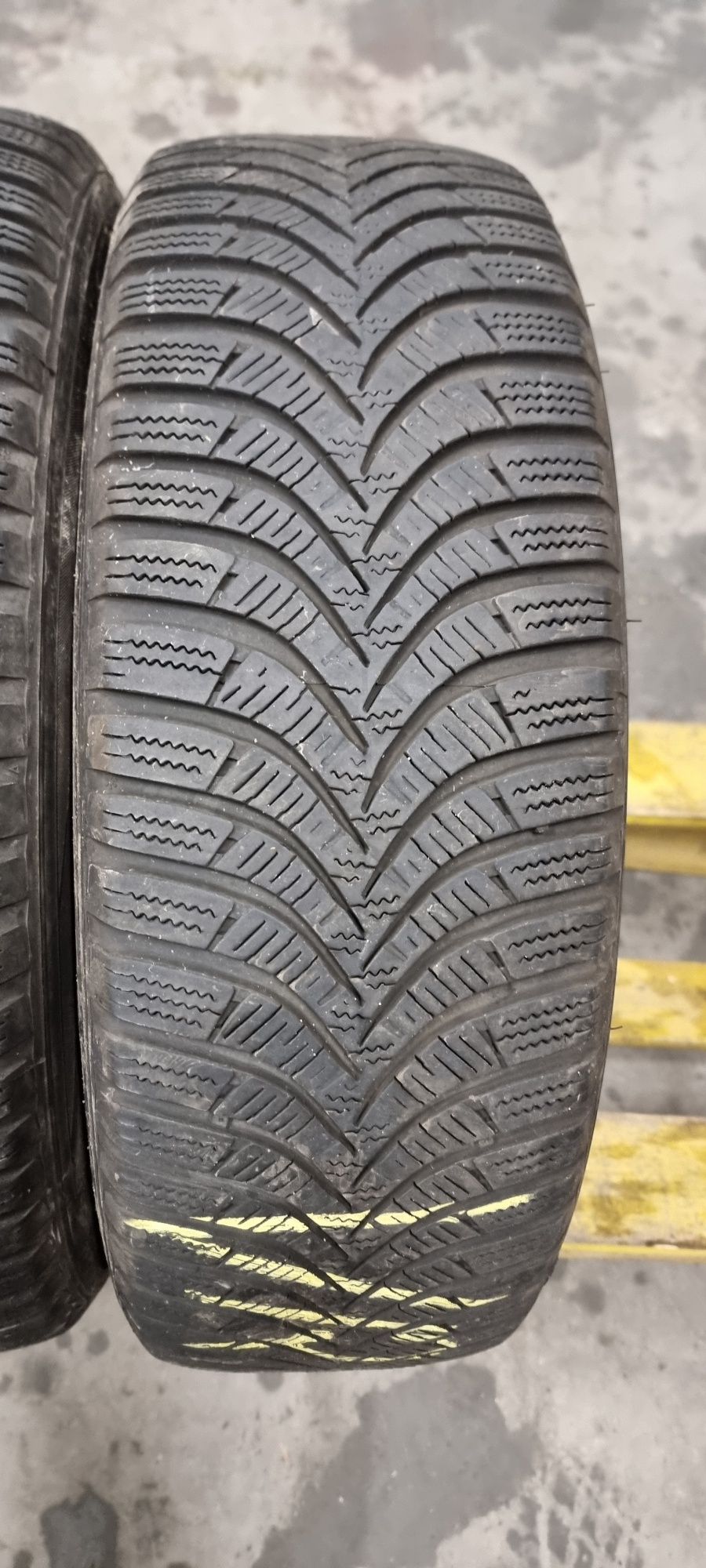 2бр. Зимни гуми Hankook 185/65/15 [2019]