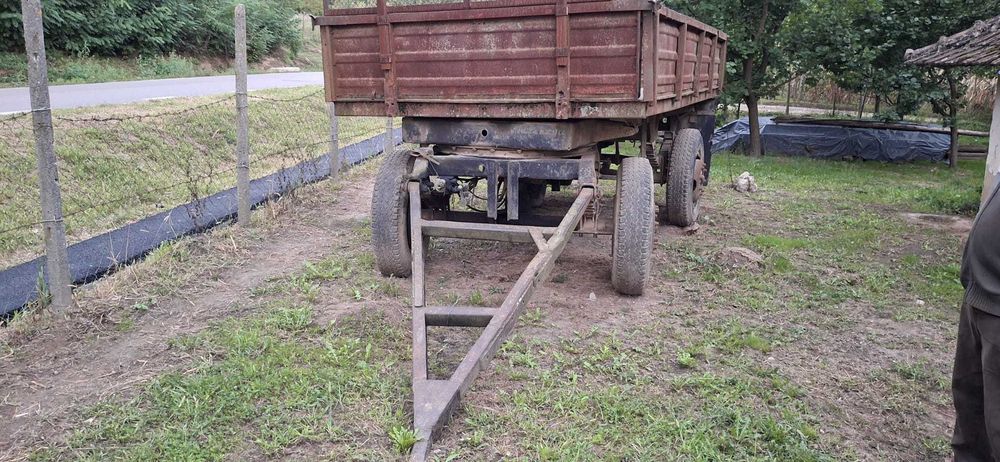De vânzare, Tractor u650, remorcă, plug, disc agricol și  grapă