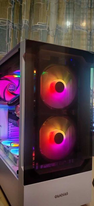 Добро Геймърско РС R7 5700X3D/32/SSD 1000Gb/RTX 3070/WiFi&BT/Гаранция