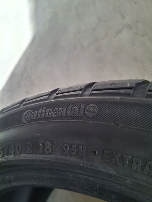 2 Anvelope de iarnă 235 40 r18 Continental