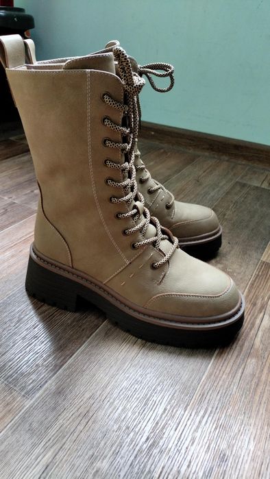 Ботинки зимние новые 38р