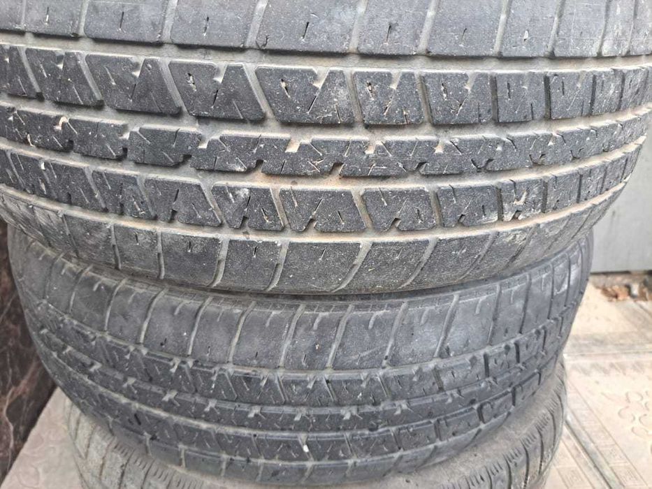 Продаю шины размер 16