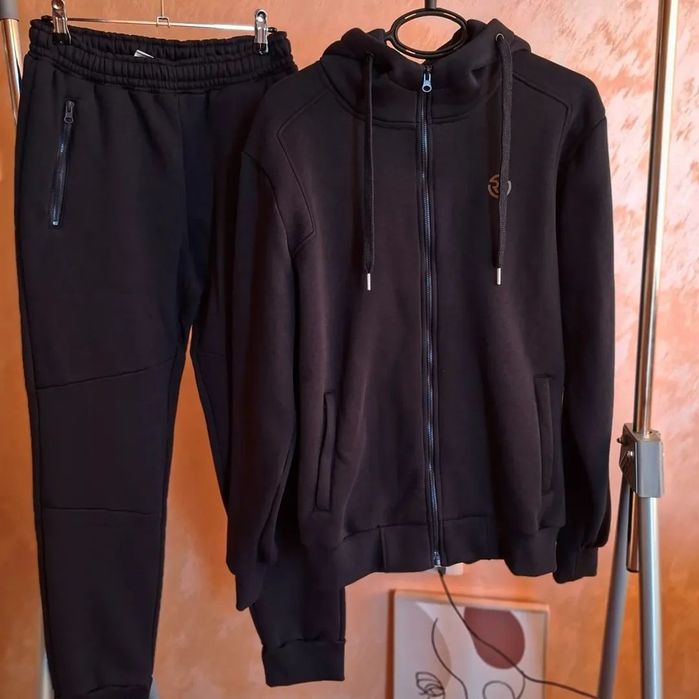 Мъжки Спортни Екипи (S-XXXL) - Топ Качество и Комфорт!