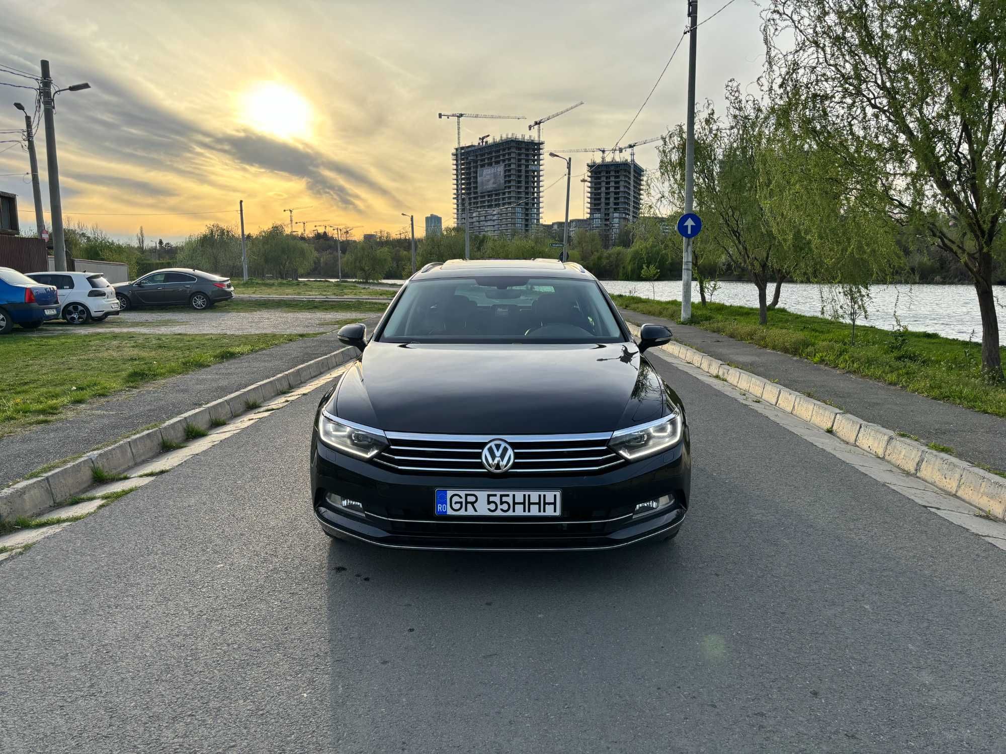 Volkswagen Passat 2019 • Bord Digital • Panoramic • Piele • Full LED
