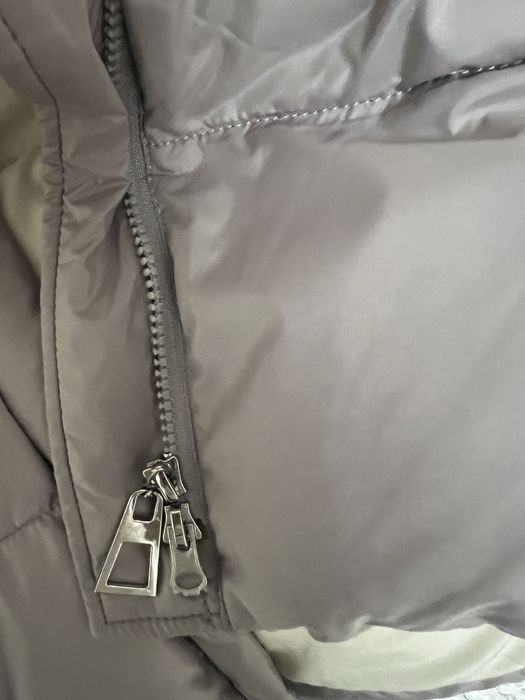 Продам женскую зимнюю куртку