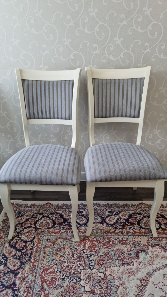 Продам б/у стулья 12 штук