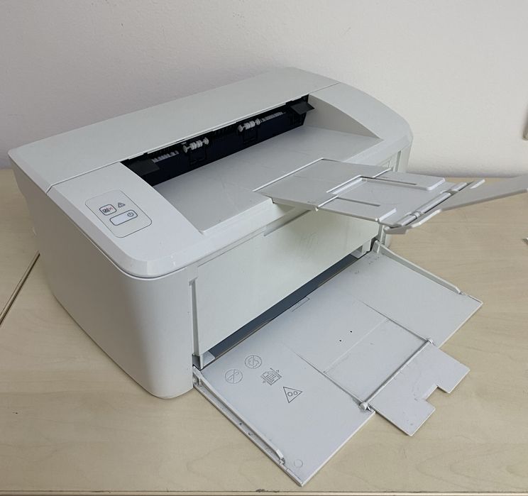 Imprimanta HP M15a