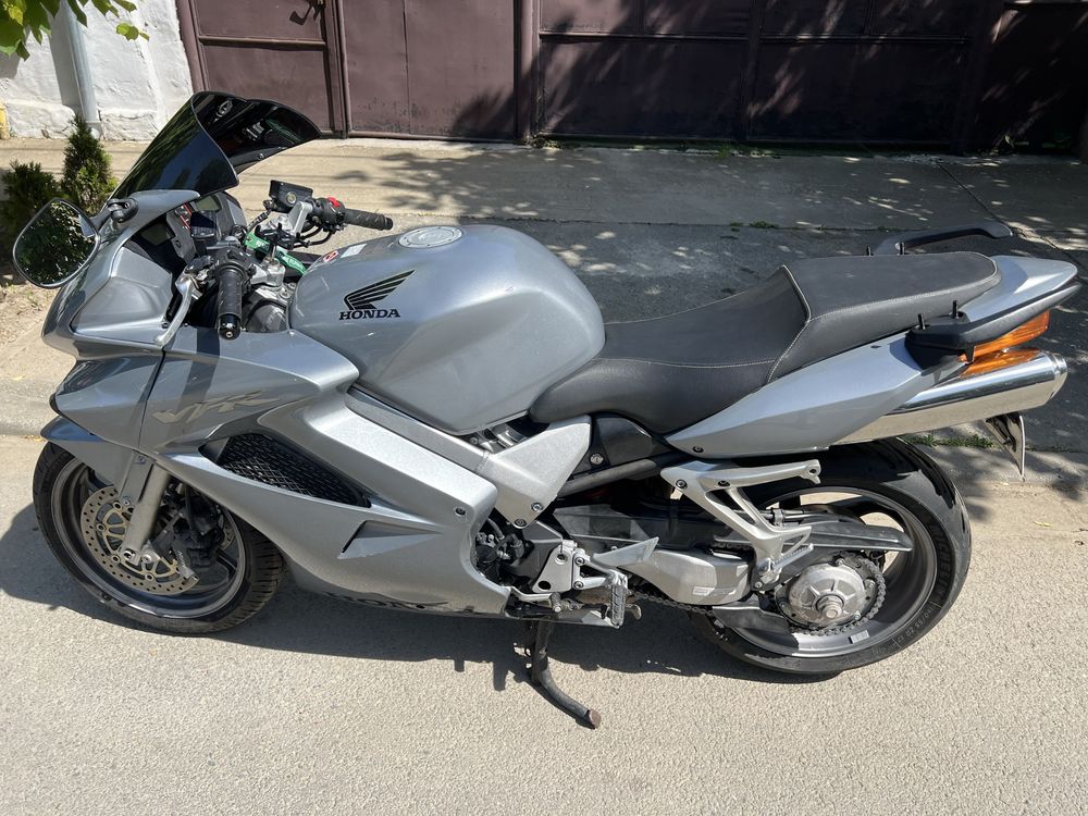 Honda VFR 800 , An 2005