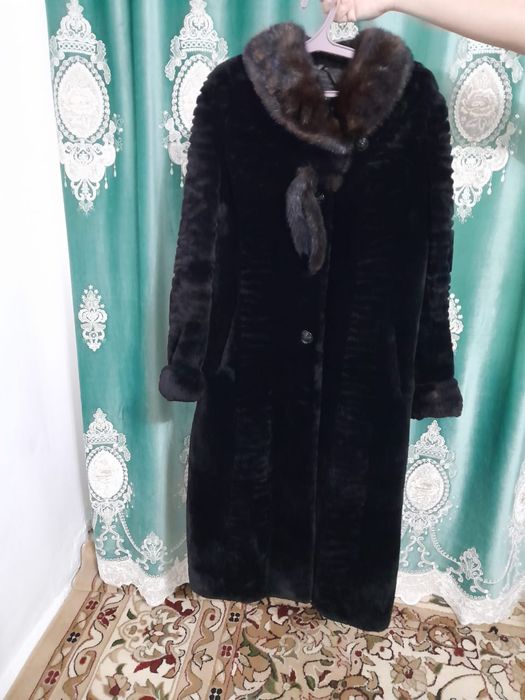 Шуба цигейковая,ворот норка,сатылады
