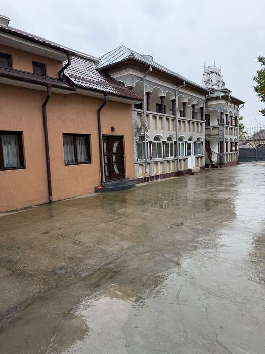 Casã cu etaj de vanzare 180 mii de euro