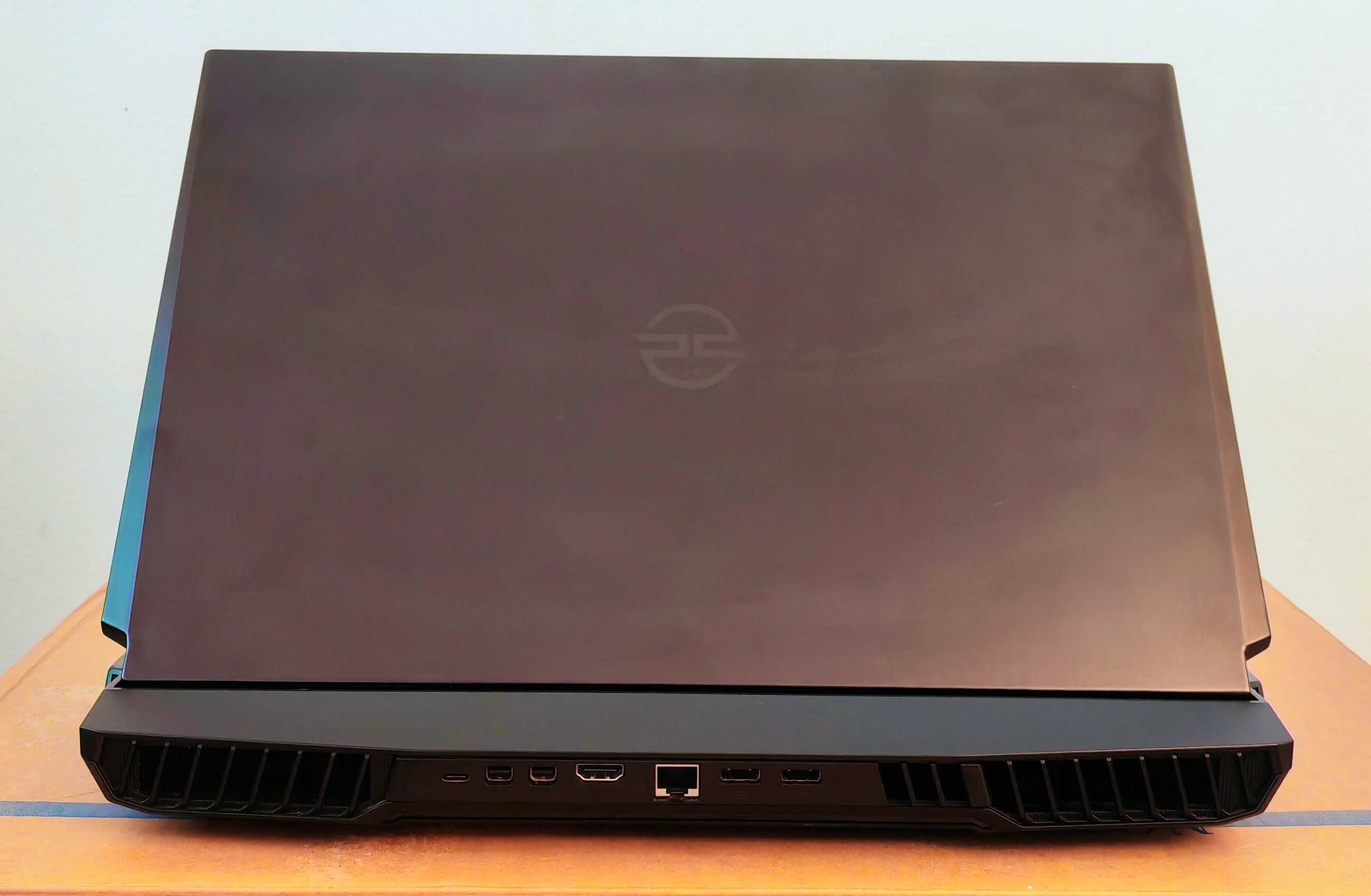 Clevo X170/Core i7-10700K/RTX 2070 8GB/17' 144Hz G-SYNC/16 RAM/512 SSD