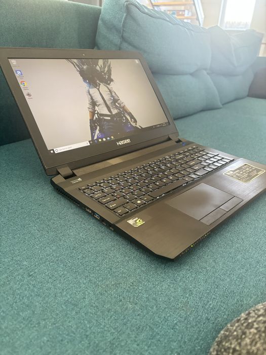 Clevo Gaming• Procesor i7.. 16gb ram.. Placa video Nvidia 6gb dedicat