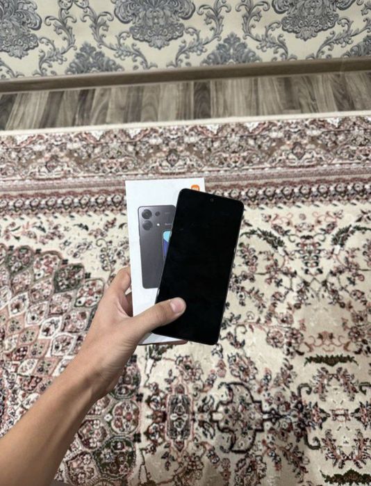 Redmi not 13 Srocni