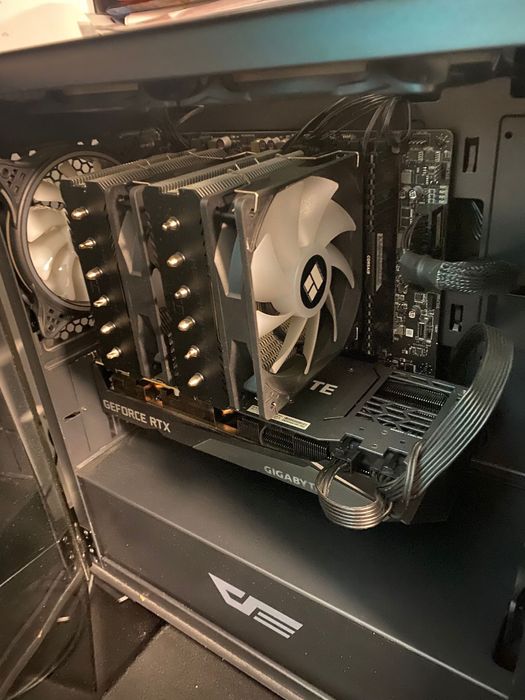 Vand pc gaming Ryzen 7 5800x cu RTX 3060ti 8gb