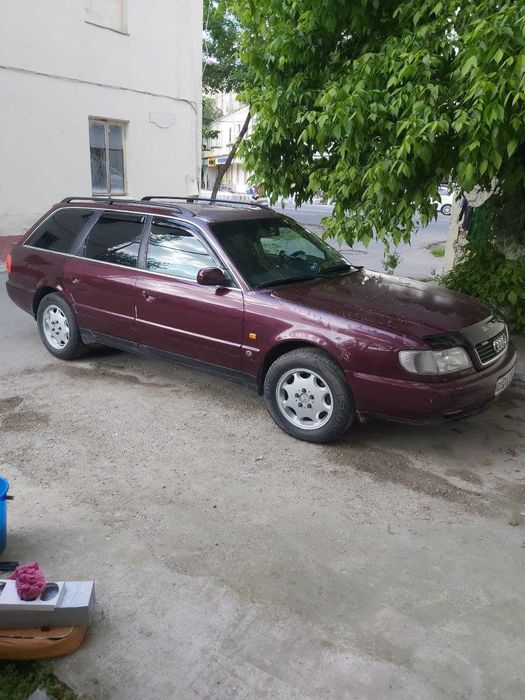 Продается Машина  Audi 100 универсал