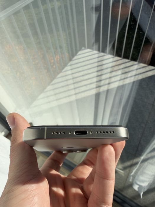 Vand iPhone 15 pro max Titanium 256gb Excelent! 91% bat. vezi detalii