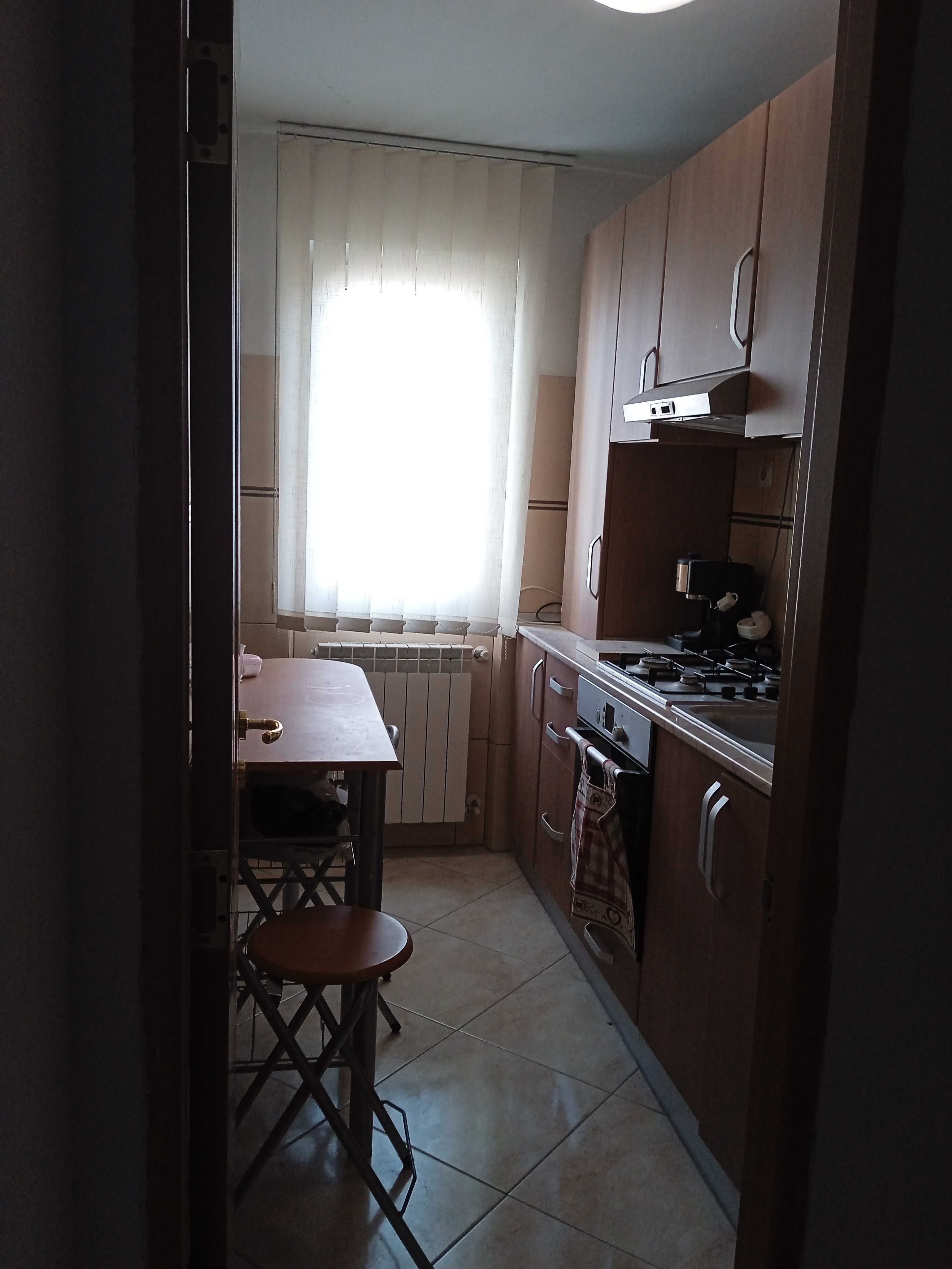 Vând apartament 2 camere tecuci