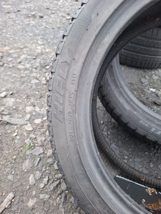 Vand 2 anvelope 215 45 17 hifly de iarna bune