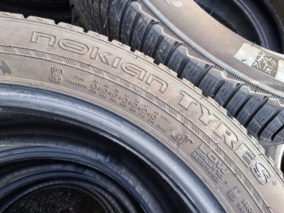 215 55 18 NOKIAN  4броя зимни дот 2021г