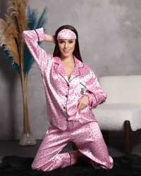 Дамски пижами от сатен.Налични цветове и размери S/M/L/Xl/XXL
