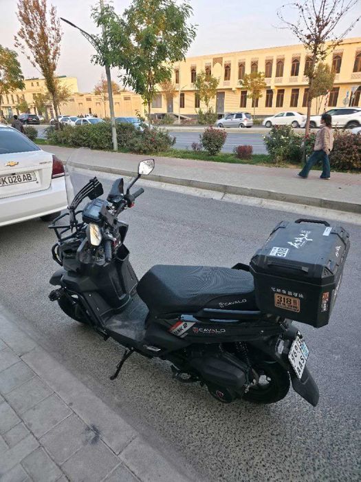 скутер skuter Cavalo