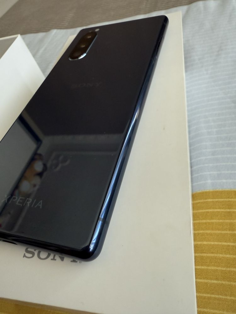Смартфон Sony Xperia 5.