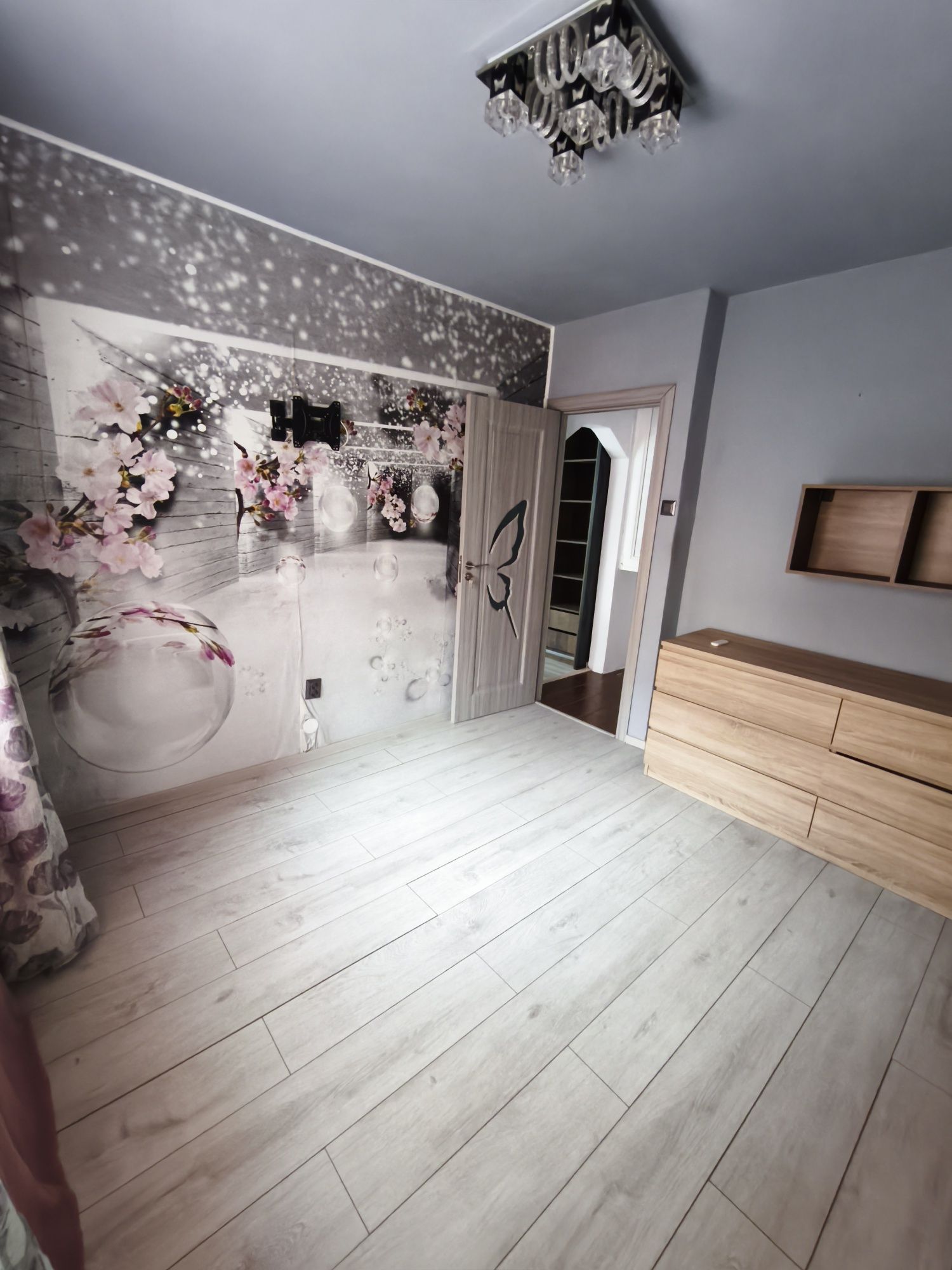 Vand apartament 2 camere in Sacele