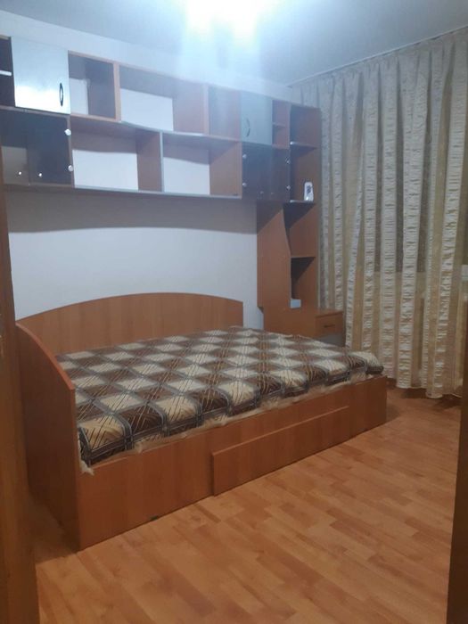 Vând garsonieră zona Paco Gara