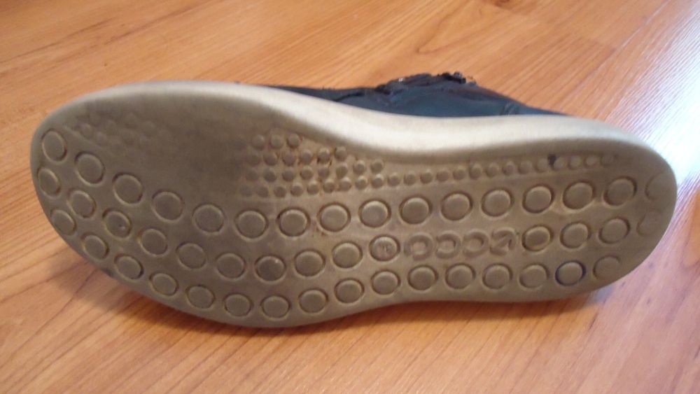 Кожаные ботинки фирма ЕССО для девочек