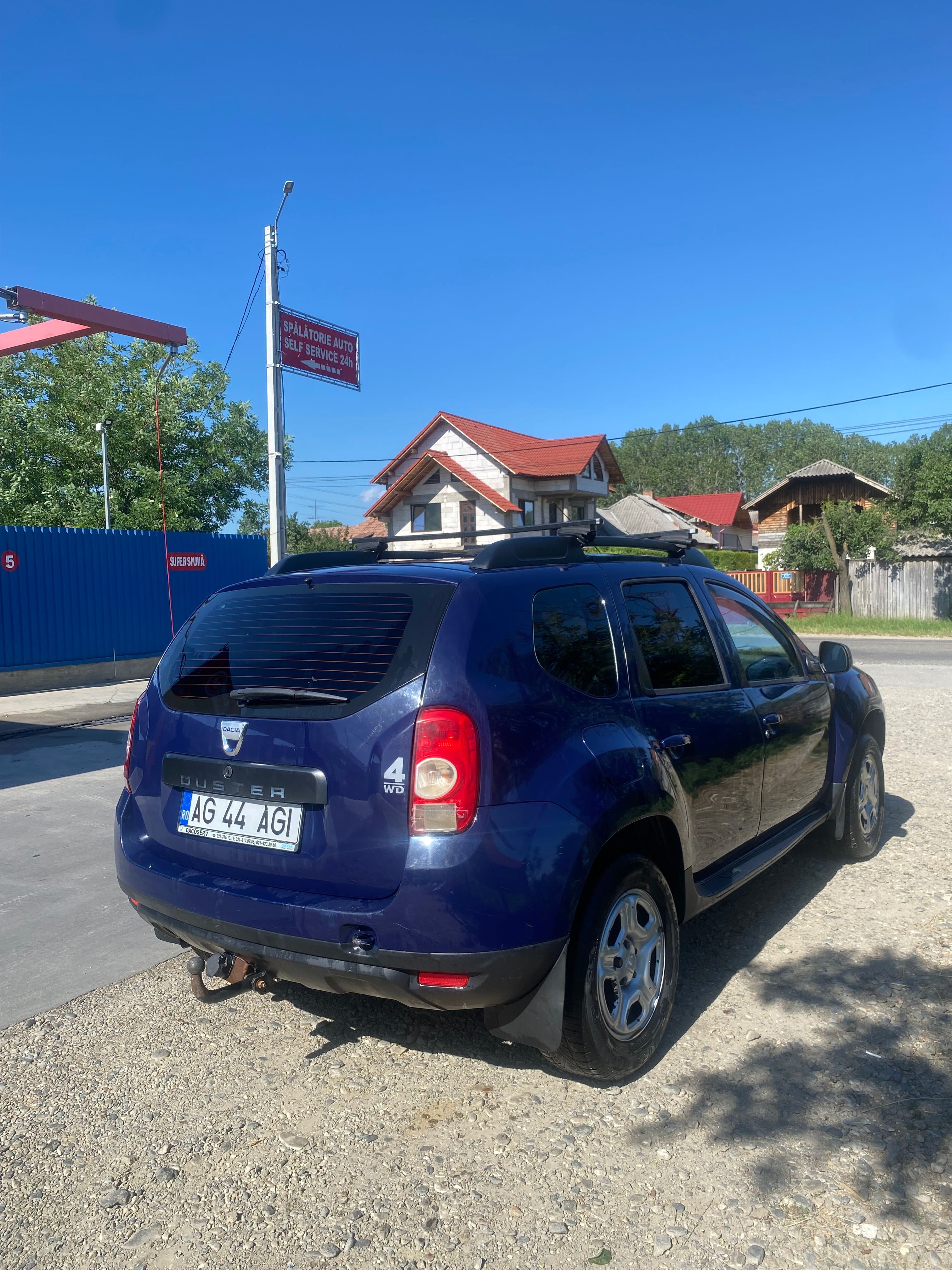 Dacia Duster 2010 1.6 MPI+GPL 4x4