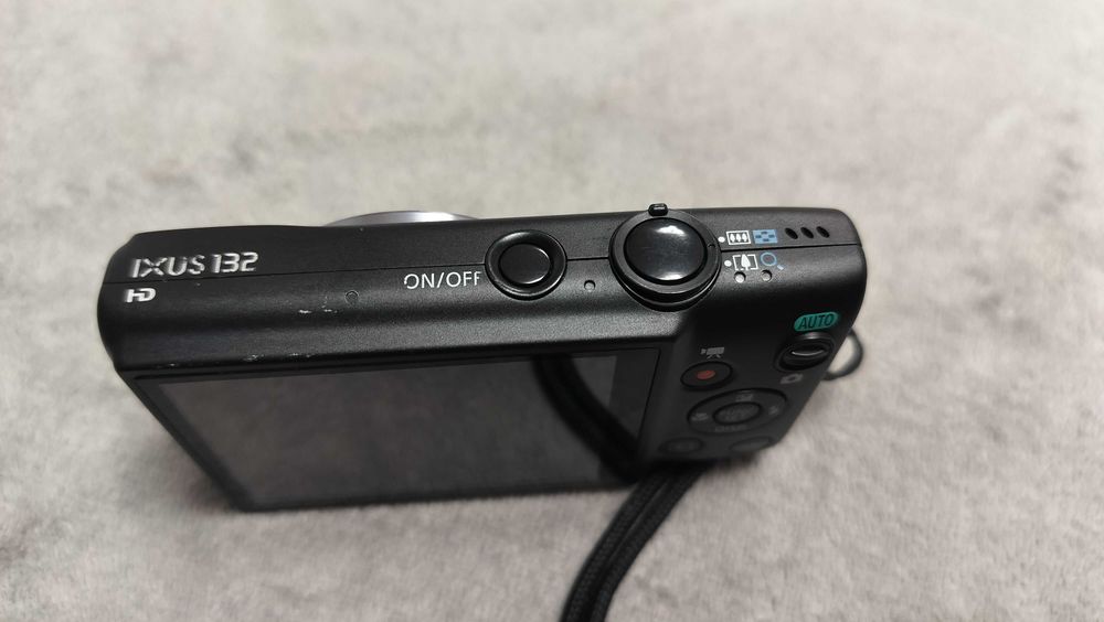 Compact Digital Camera Canon IXUS 132 16.0MP 8x Black Router Wireless