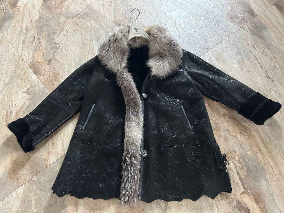 Haina din piele cu blana naturala