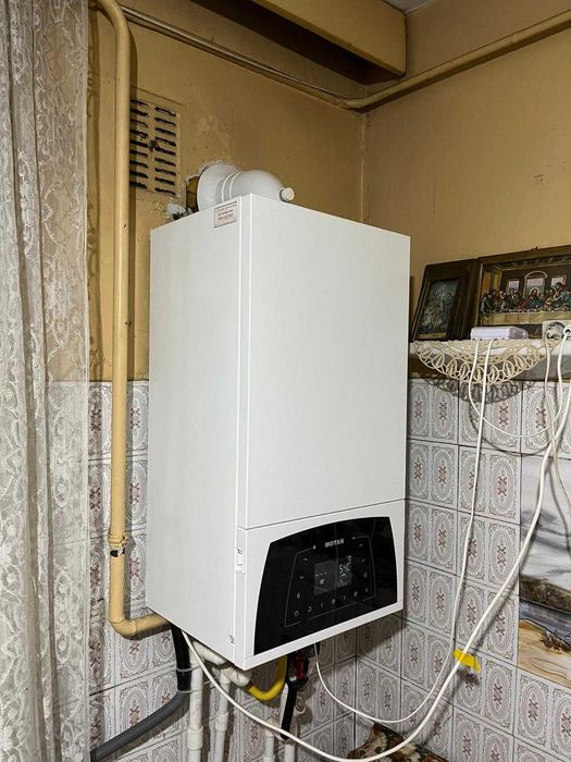 Apartament de 3 camere, decomandat, zona Tatarasi