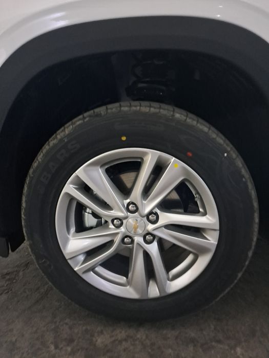 Tracker 1 diska balon sotiladi 51 km yurgan yengi 3 millon