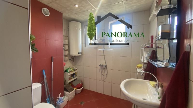 Продава се Многостаен апартамент в Шумен, Център - 103 кв.м за 1641 €/кв.м - Снимка #7